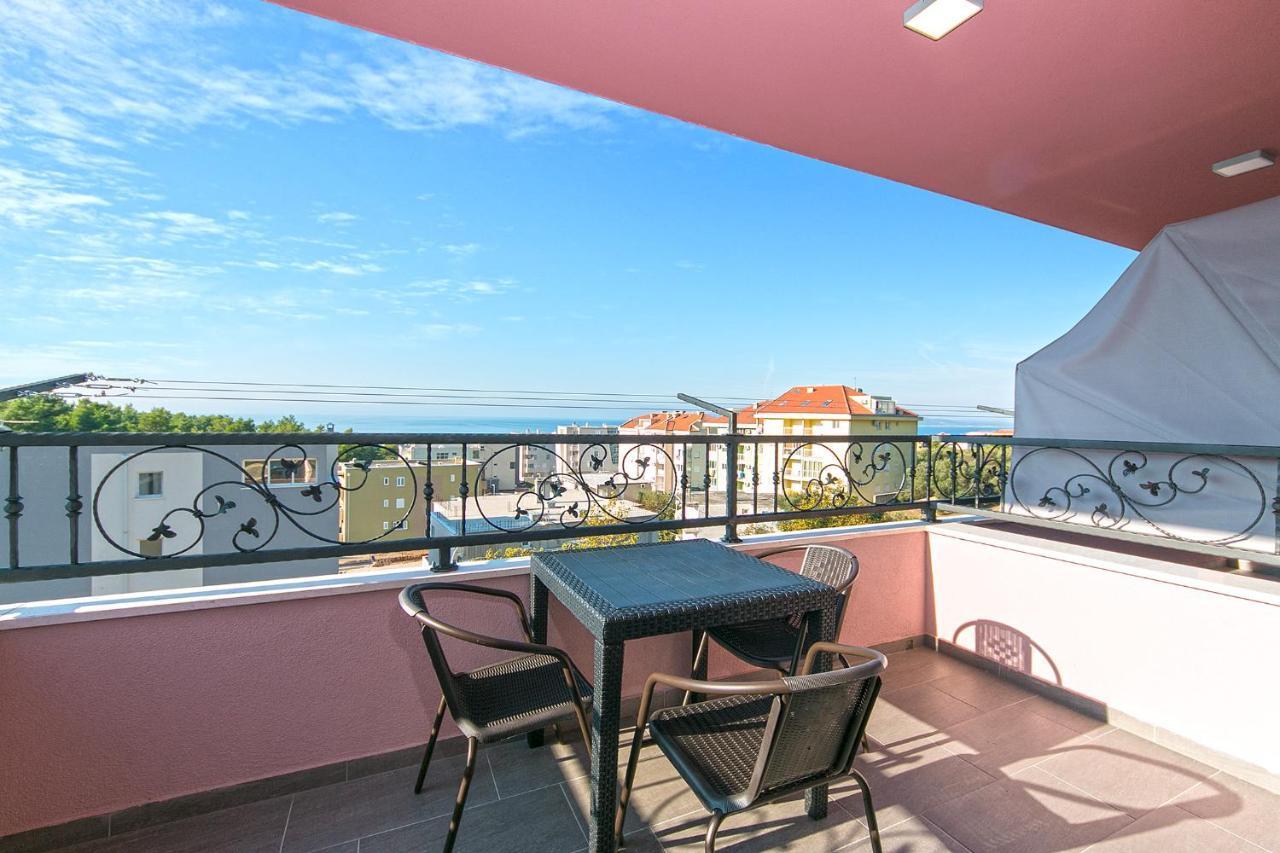 Roso Apartment *