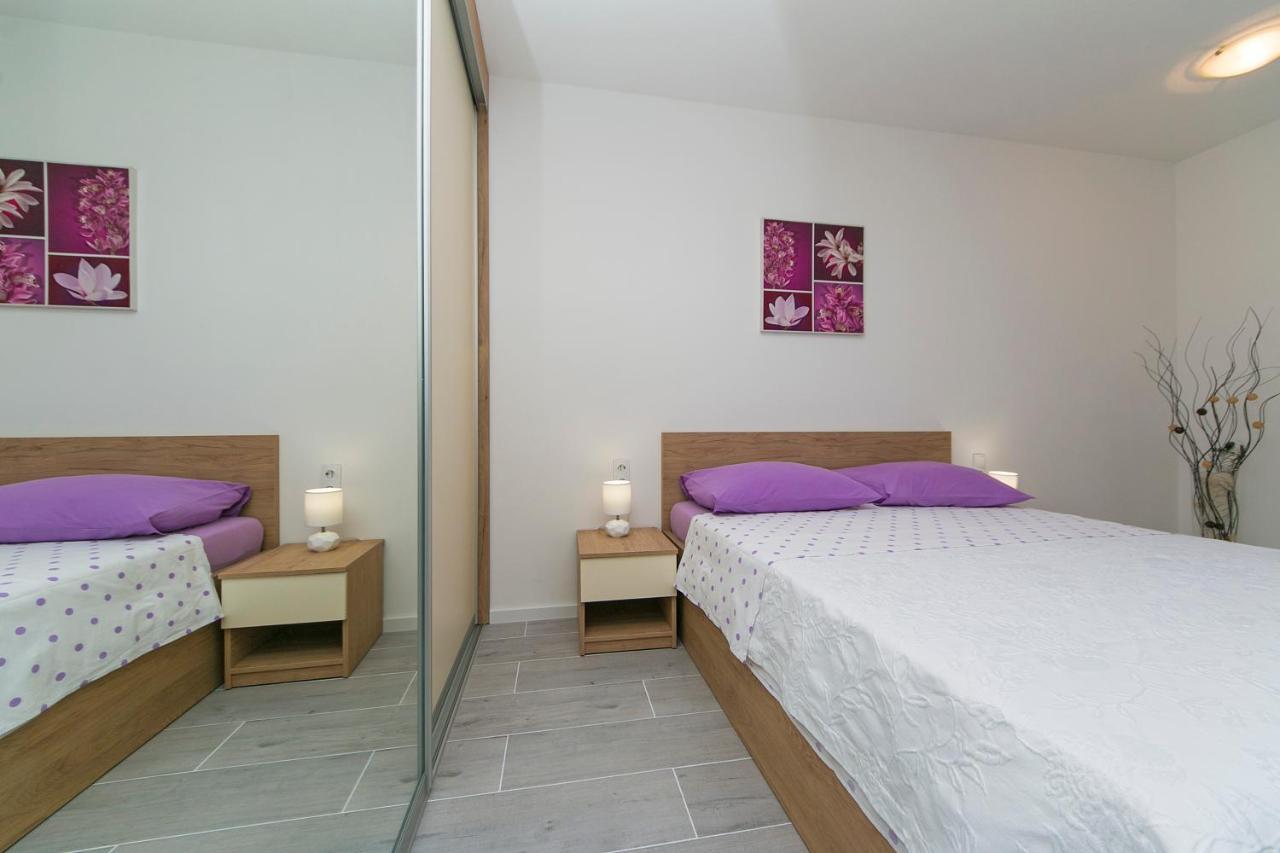 Roso Apartment