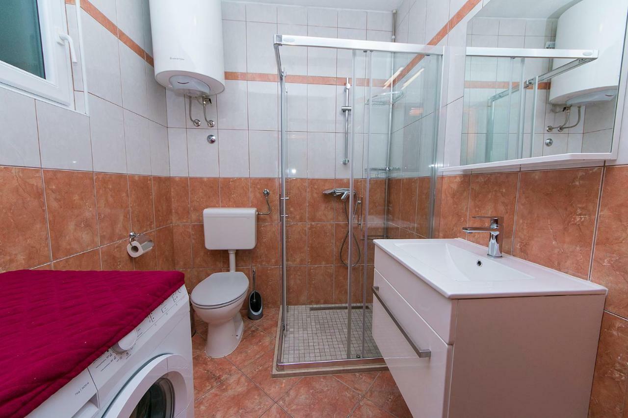 Roso Apartment *