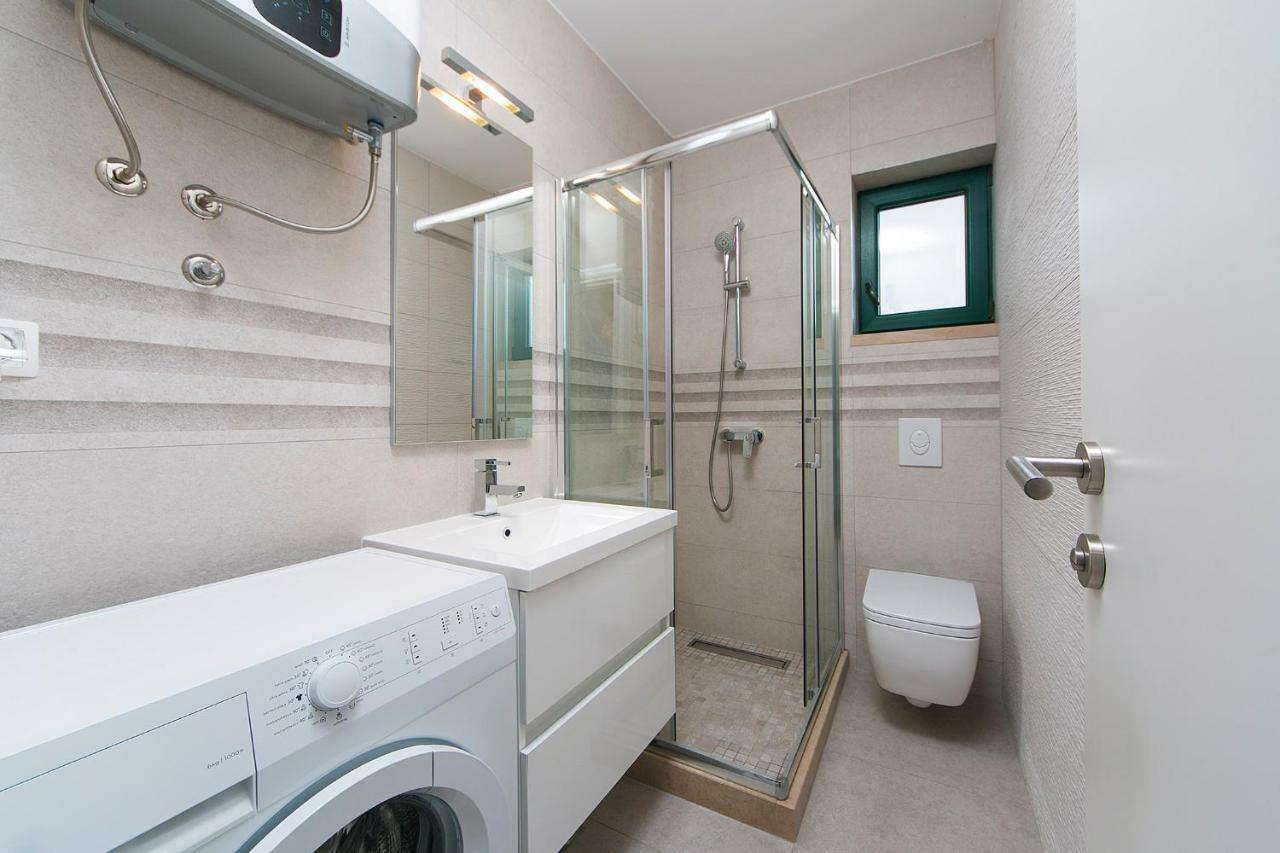Roso Apartment Makarska