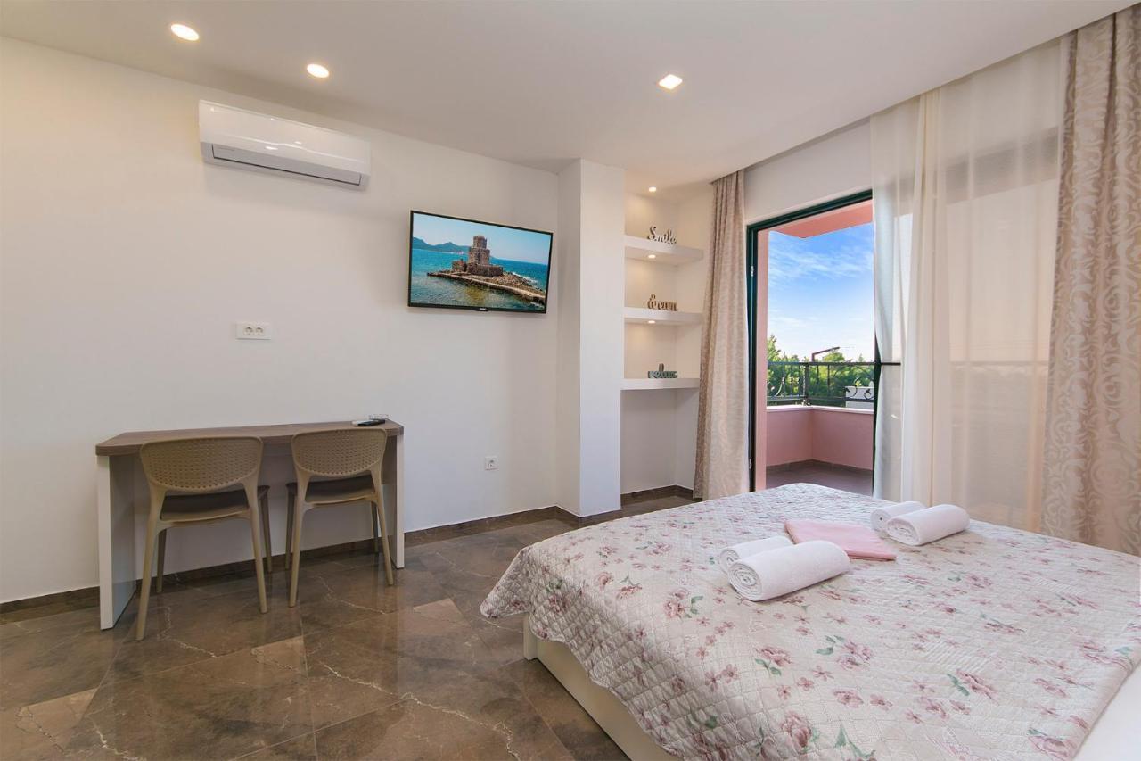 Roso Apartment